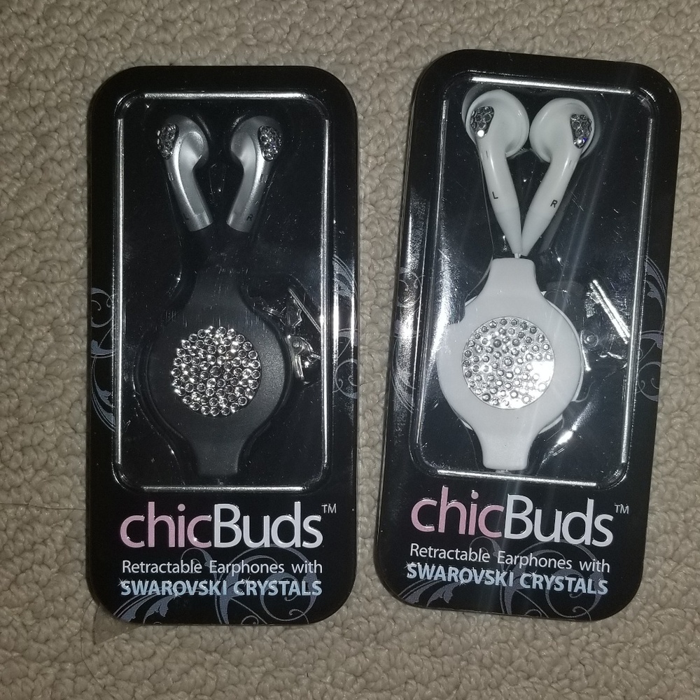 Chicbuds Swarovski chrystal retractable earphones